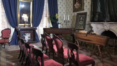 Mansion in Mourning