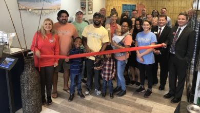 Ribbon Cutting for Bubba Gandy's Seafood