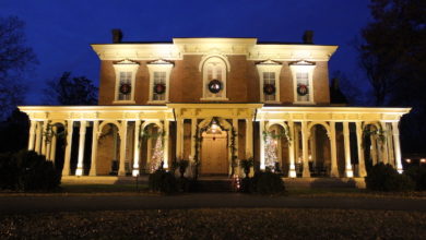Oaklands Mansion Christmas Candlelight Tour of Homes