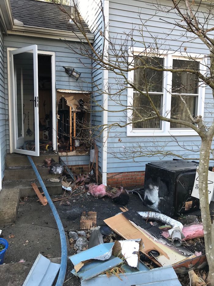 Fire at 1417 Belle Oaks Drive