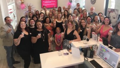 Ribbon Cutting for Amazing Lash Studio