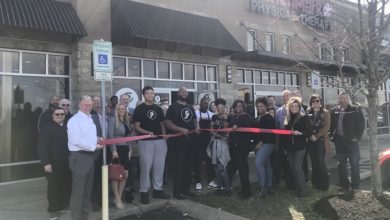 Ribbon Cutting for Gordon’s Chicken