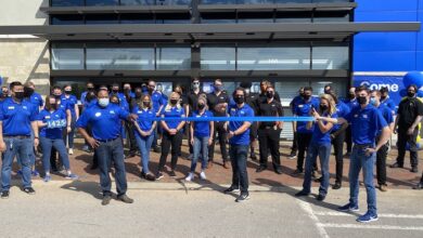 Best Buy Ribbon Cutting