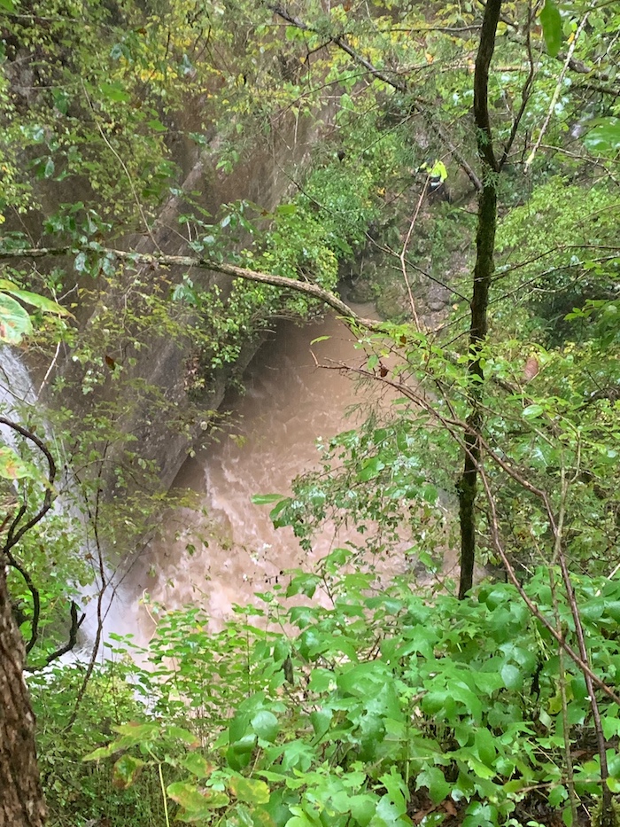 RCFR Rescues Two Stranded Males from Snail Shell Cave