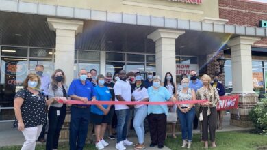Ribbon Cutting for Helen's Hot Chicken Smyrna