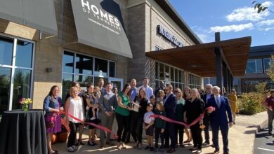Ribbon Cutting for Homes of Tennessee
