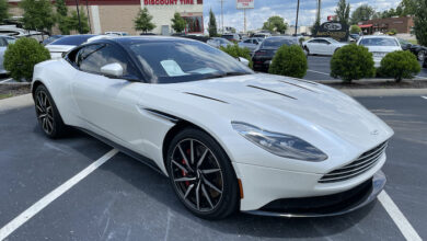 Aston Martin DB11