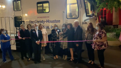 Saint Thomas Mobile Mammogram Coach Ribbon Cutting