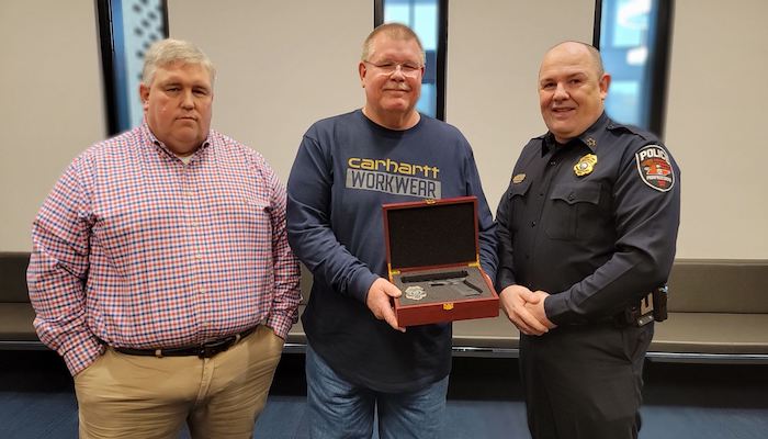 Veteran Murfreesboro police officer Lee Brandon retires