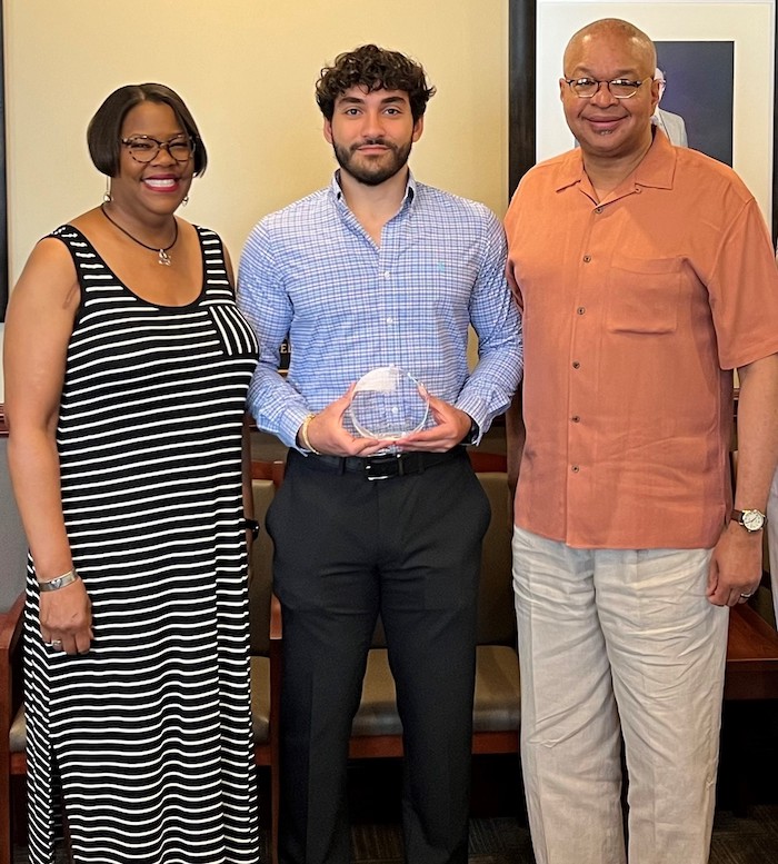 MTSU Student Receives Drs. David and Yolando Chatman Scholarship