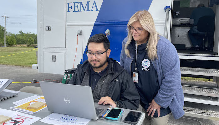 FEMA Specialists at Macon Mobile Disaster Recovery Center_image 3