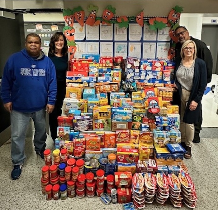 Homer Pittard Students Donate for SRO Food Drive