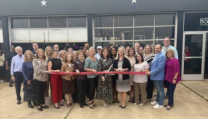 Amelias Closet Ribbon Cutting