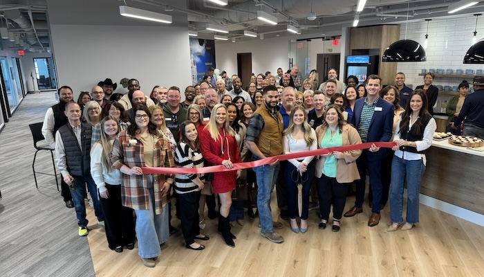 Ribbon Cutting for Country Financial – The Settles Agency