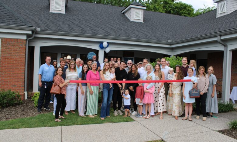 Riverview Eye Ribbon Cutting