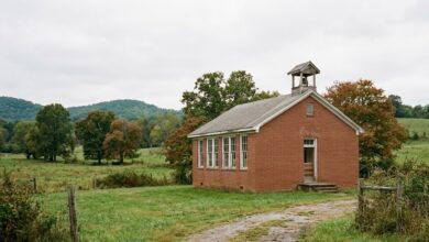 Historic rural schoolhouse in Middle Tennessee in autumn (illustrative AI-generated image)